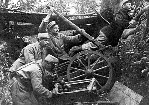 Trench Warfare - Grenade catapult in World War I