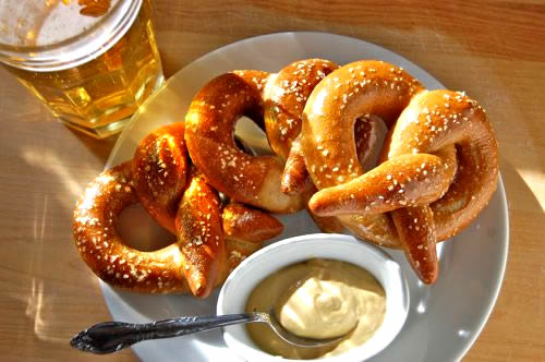 pretzels-sauce