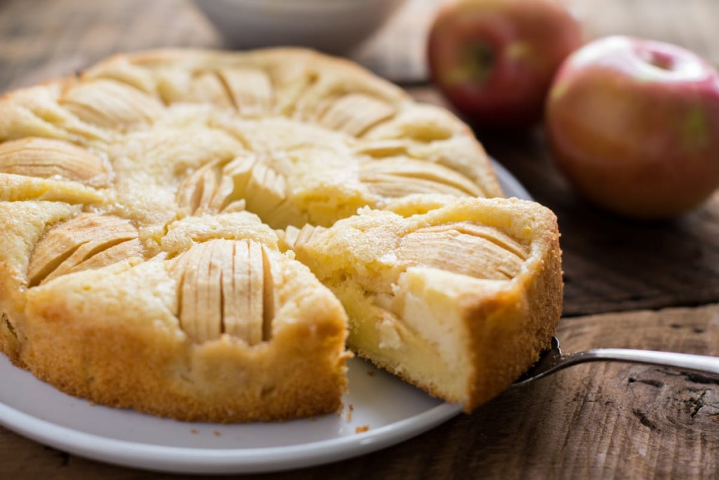 Sunken Apple Cake (Versunkener Apfelkuchen) – German Culture