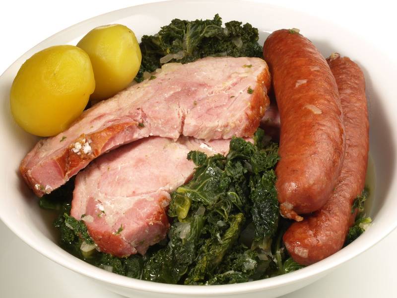 Grünkohl mit Pinkel (Kale with Sausage) - German Culture