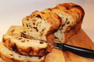 Rosinenbrot - Traditional German Raisin Bread Recipe